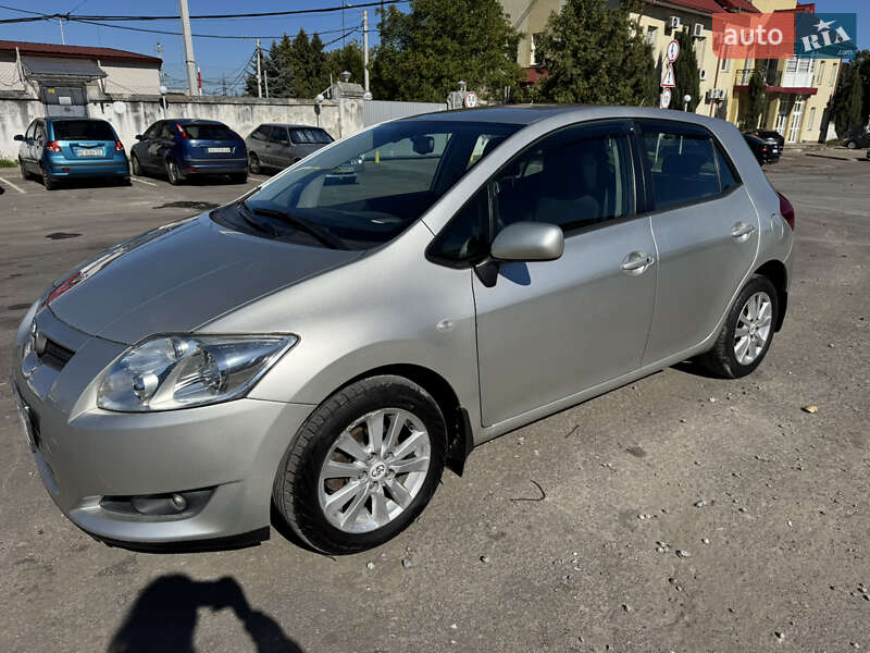 Хэтчбек Toyota Auris 2007 в Львове