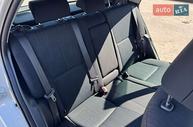 Хэтчбек Toyota Auris 2007 в 