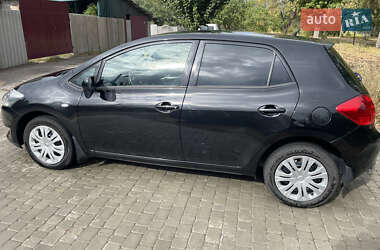 Хэтчбек Toyota Auris 2008 в 