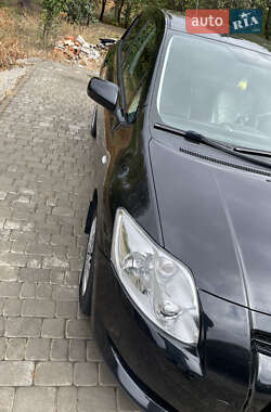 Хэтчбек Toyota Auris 2008 в 