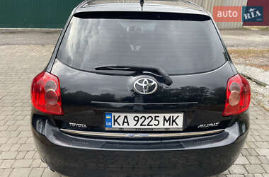 Хэтчбек Toyota Auris 2008 в 