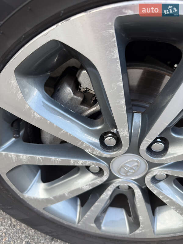 Хэтчбек Toyota Auris 2008 в Киеве