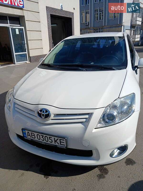 Хетчбек Toyota Auris 2012 в Вінниці