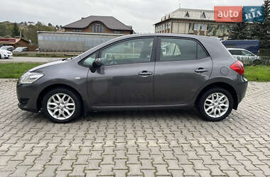 Хэтчбек Toyota Auris 2008 в 
