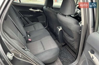 Хэтчбек Toyota Auris 2008 в 