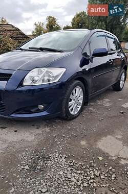 Хэтчбек Toyota Auris 2007 в Луцке