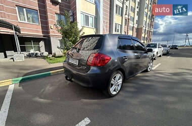 Хэтчбек Toyota Auris 2007 в 