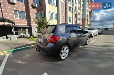 Хэтчбек Toyota Auris 2007 в 