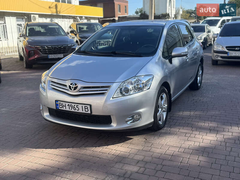 Хэтчбек Toyota Auris 2011 в Одессе фото 2 Хэтчбек Toyota Auris 2011 в Одессе