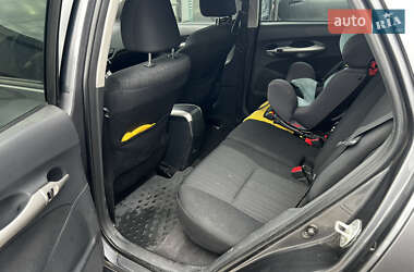 Хэтчбек Toyota Auris 2007 в 