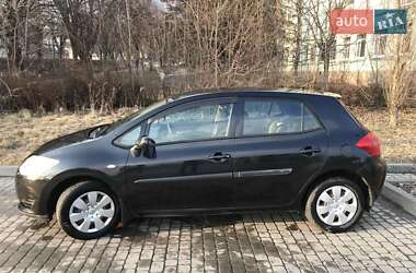Хэтчбек Toyota Auris 2008 в 