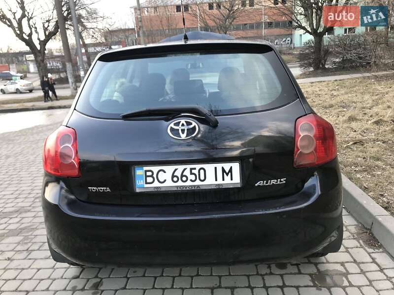 Хетчбек Toyota Auris 2008 в Львові