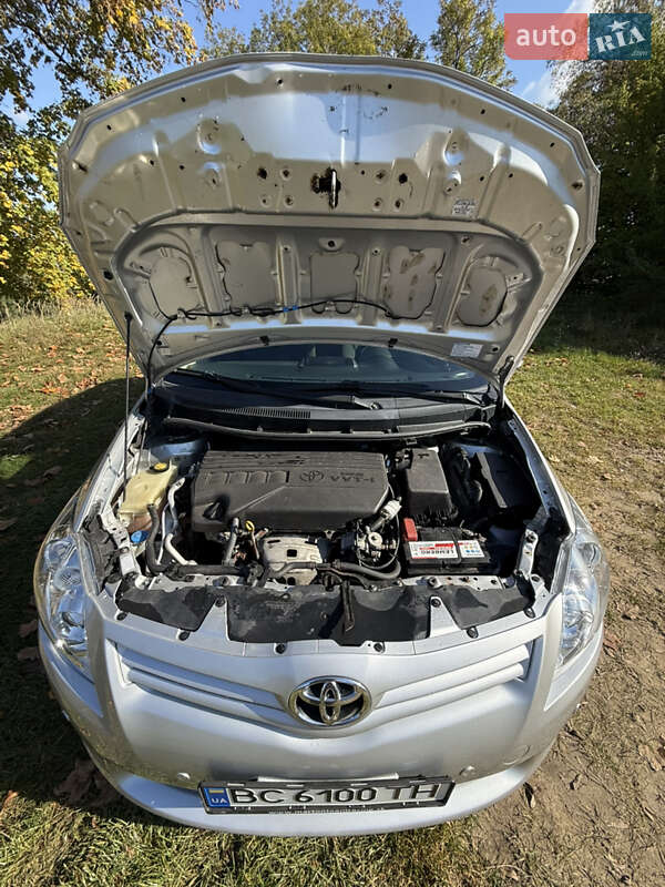 Хэтчбек Toyota Auris 2010 в Ивано-Франково фото 26 Хэтчбек Toyota Auris 2010 в Ивано-Франково