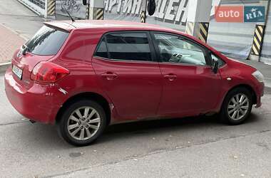 Хэтчбек Toyota Auris 2008 в 
