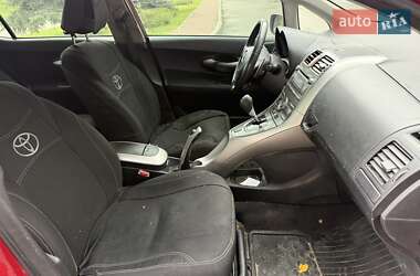 Хэтчбек Toyota Auris 2008 в 