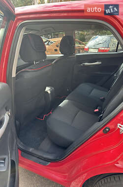 Хэтчбек Toyota Auris 2009 в 