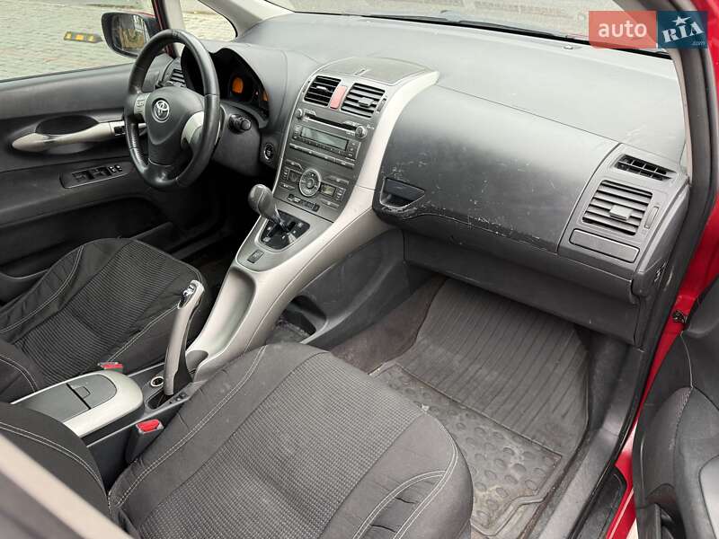Хетчбек Toyota Auris 2008 в Кам'янському фото 51 Хетчбек Toyota Auris 2008 в Кам'янському