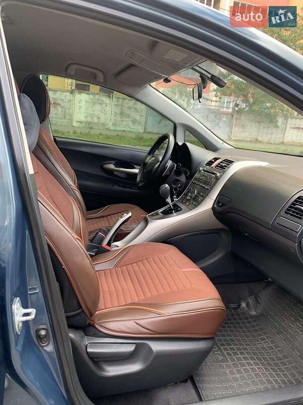 Хэтчбек Toyota Auris 2008 в Одессе