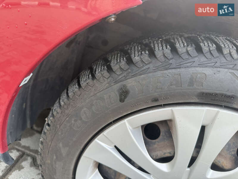 Хетчбек Toyota Auris 2007 в Львові