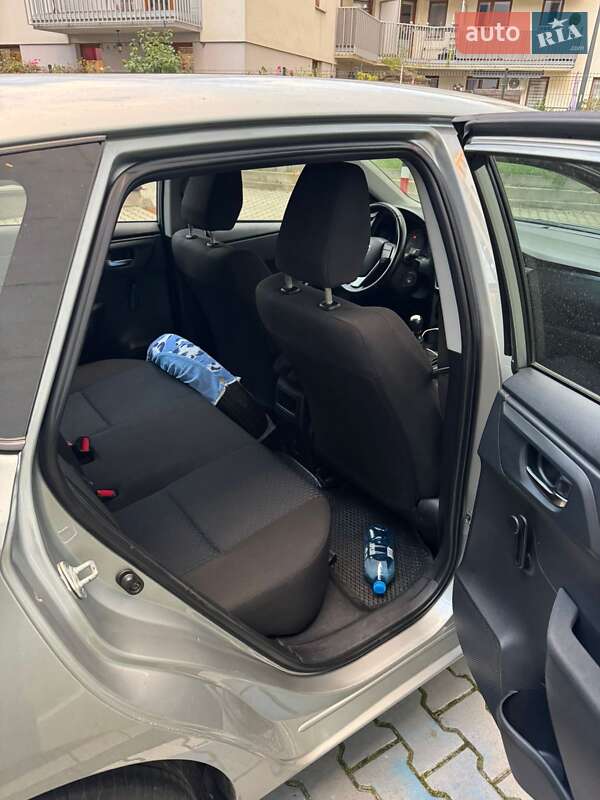 Хэтчбек Toyota Auris 2013 в Львове