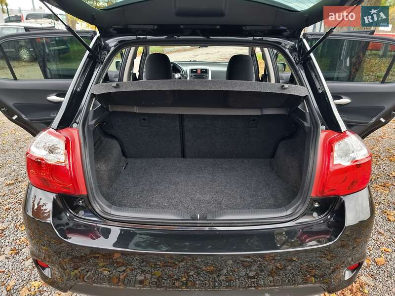 Хэтчбек Toyota Auris 2011 в Виннице фото 13 Хэтчбек Toyota Auris 2011 в Виннице