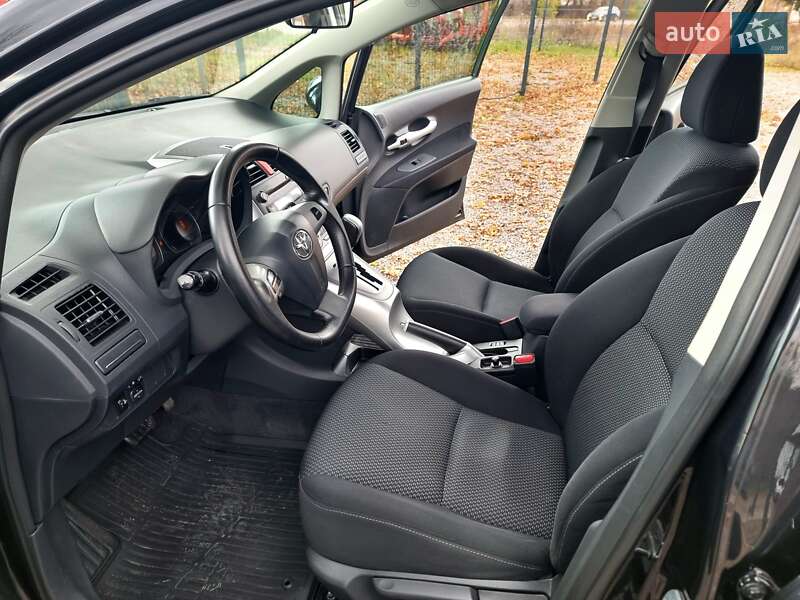 Хэтчбек Toyota Auris 2011 в Виннице фото 27 Хэтчбек Toyota Auris 2011 в Виннице