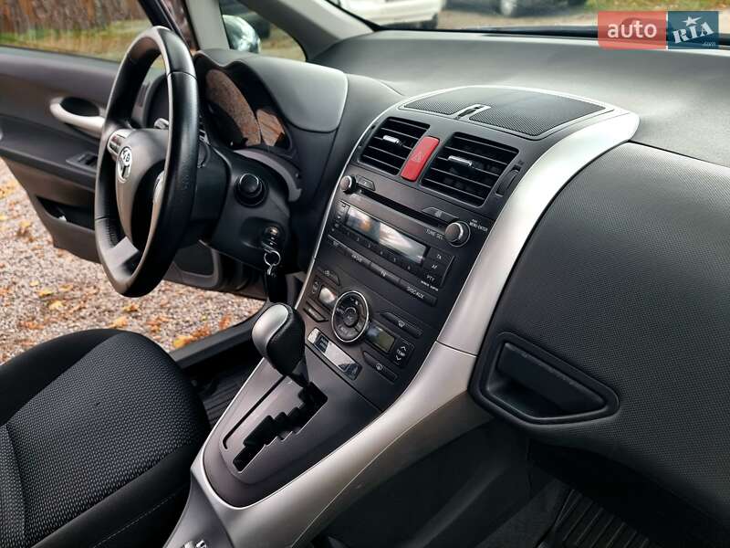 Хэтчбек Toyota Auris 2011 в Виннице фото 31 Хэтчбек Toyota Auris 2011 в Виннице