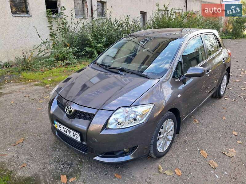 Хэтчбек Toyota Auris 2008 в Чернигове