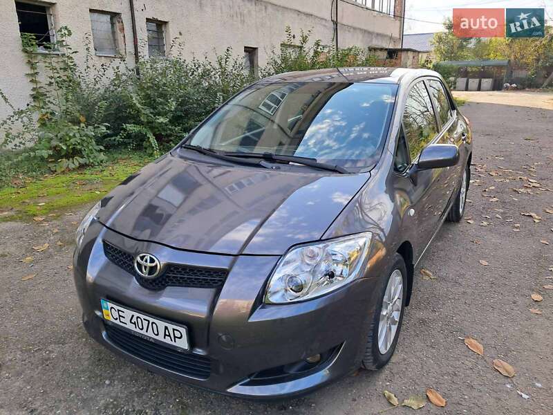 Хэтчбек Toyota Auris 2008 в Чернигове
