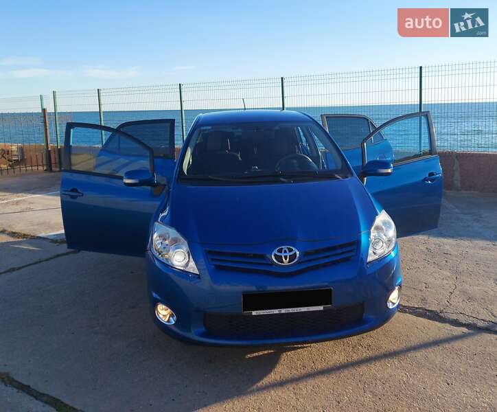 Хэтчбек Toyota Auris 2012 в Одессе фото 5 Хэтчбек Toyota Auris 2012 в Одессе