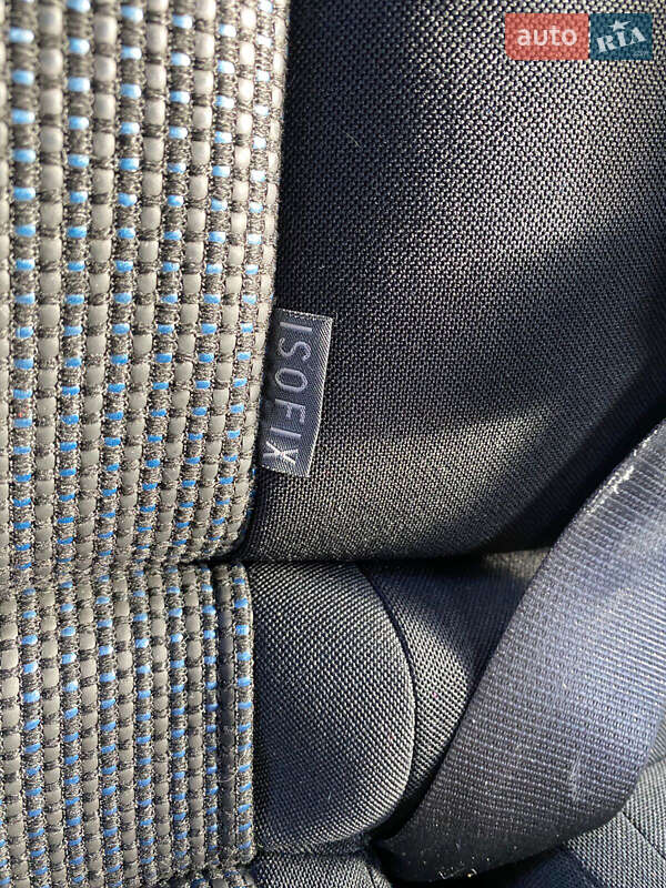 Хэтчбек Toyota Auris 2011 в Ровно фото 33 Хэтчбек Toyota Auris 2011 в Ровно