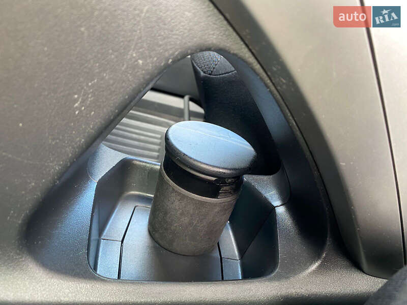 Хэтчбек Toyota Auris 2011 в Ровно фото 51 Хэтчбек Toyota Auris 2011 в Ровно