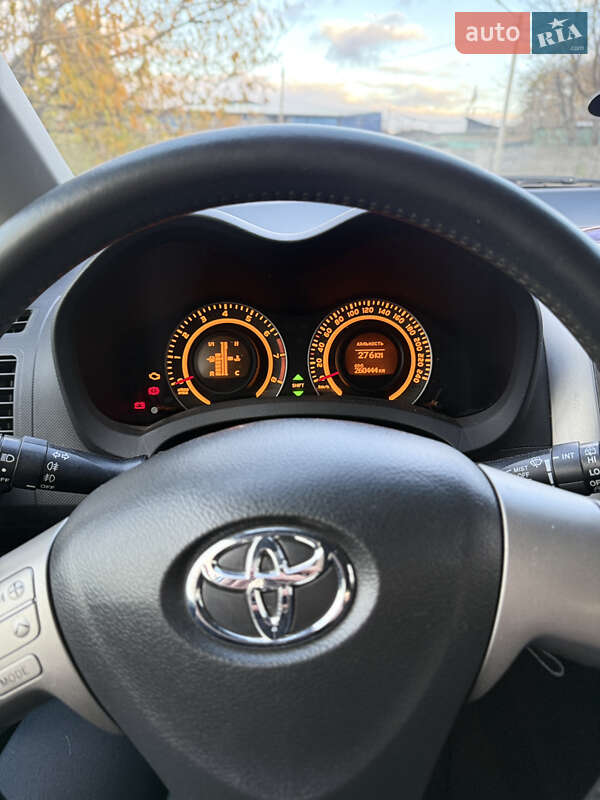 Хэтчбек Toyota Auris 2008 в Белой Церкви