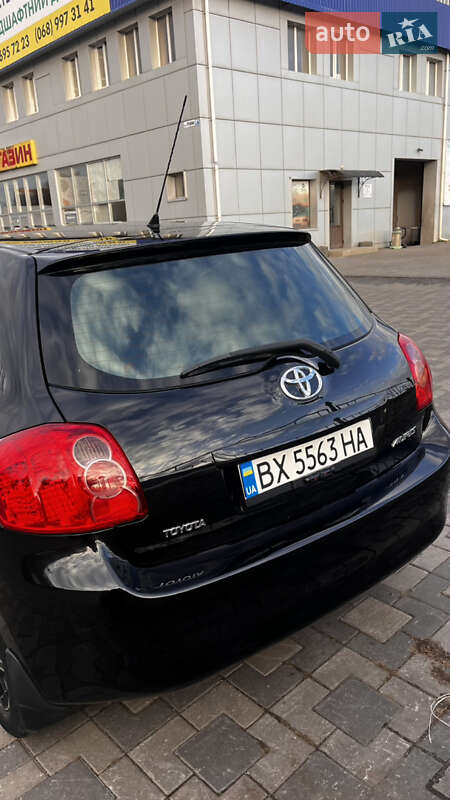 Хэтчбек Toyota Auris 2008 в Хмельницком