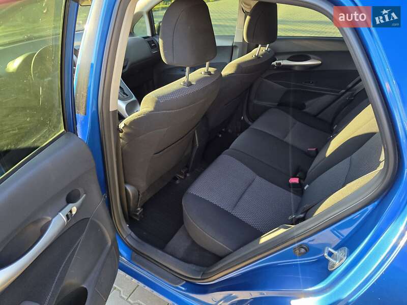 Хэтчбек Toyota Auris 2010 в Одессе фото 14 Хэтчбек Toyota Auris 2010 в Одессе