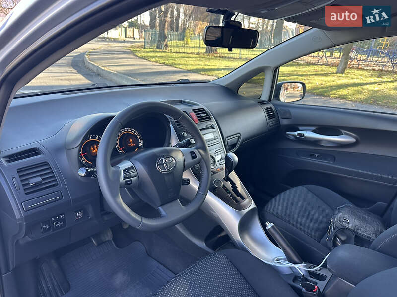 Хэтчбек Toyota Auris 2012 в Виннице фото 30 Хэтчбек Toyota Auris 2012 в Виннице