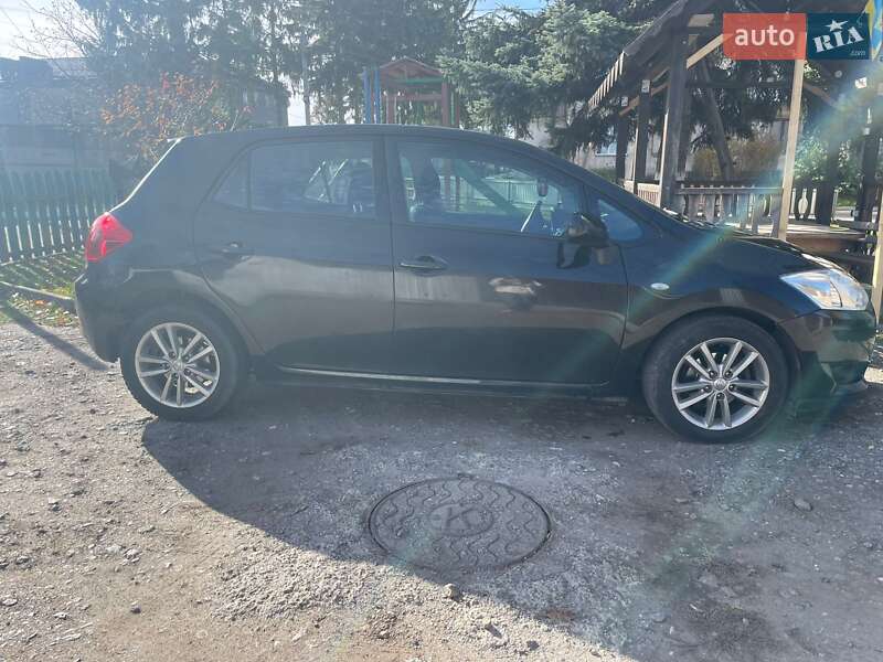 Хетчбек Toyota Auris 2009 в Тернополі