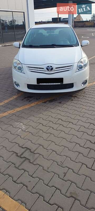 Хэтчбек Toyota Auris 2010 в Вышгороде фото 3 Хэтчбек Toyota Auris 2010 в Вышгороде