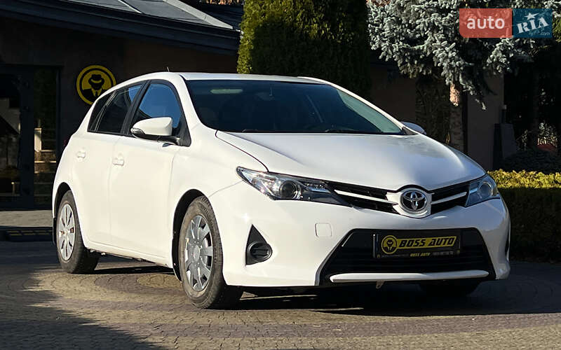 Toyota Auris 2014
