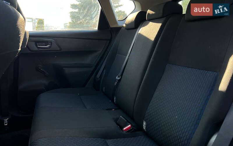 Хэтчбек Toyota Auris 2014 в Львове