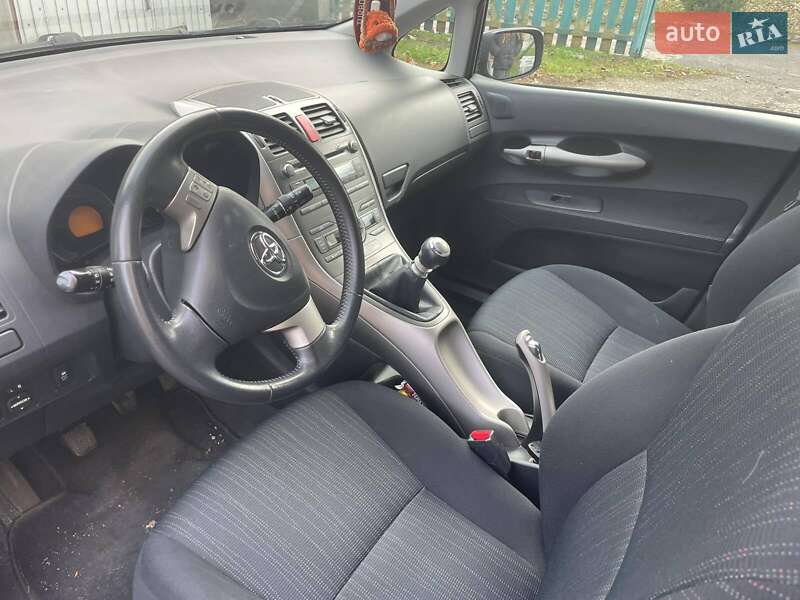 Хетчбек Toyota Auris 2009 в Тернополі