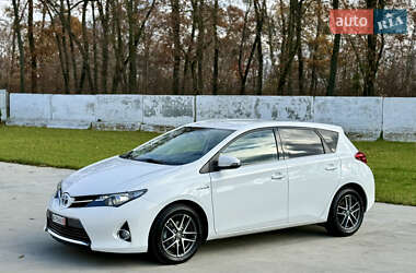 Хэтчбек Toyota Auris 2014 в Луцке