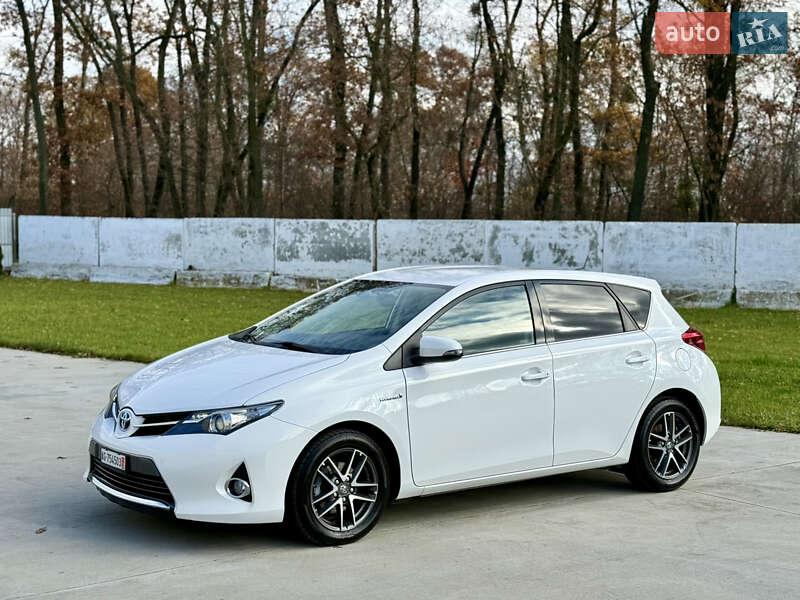 Toyota Auris 2014