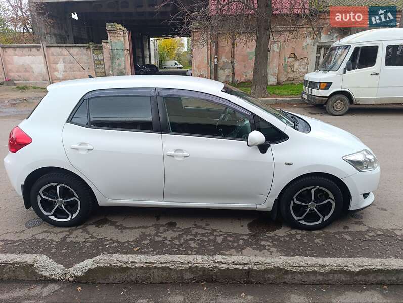 Хэтчбек Toyota Auris 2008 в Одессе