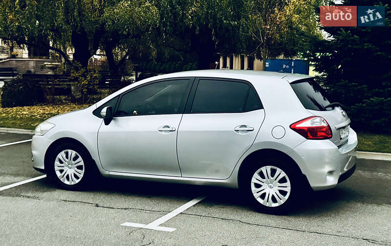 Хэтчбек Toyota Auris 2010 в Киеве фото 8 Хэтчбек Toyota Auris 2010 в Киеве