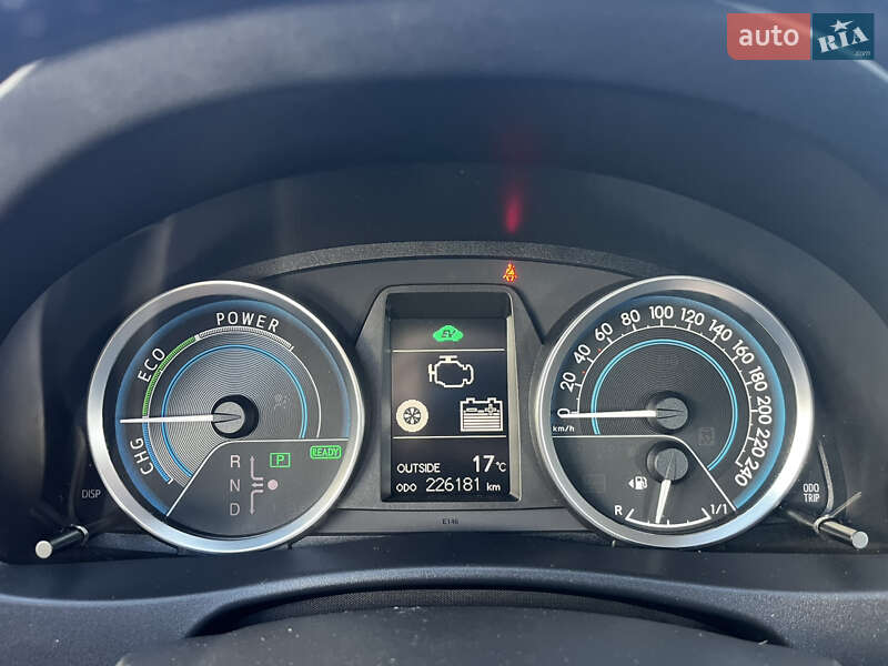 Хэтчбек Toyota Auris 2013 в Луцке фото 26 Хэтчбек Toyota Auris 2013 в Луцке