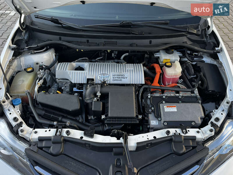 Хэтчбек Toyota Auris 2013 в Луцке фото 42 Хэтчбек Toyota Auris 2013 в Луцке