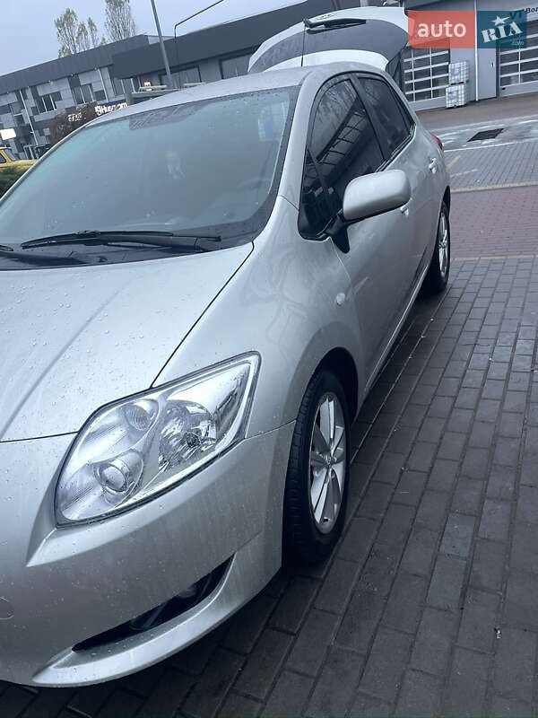 Хэтчбек Toyota Auris 2009 в Сарнах фото 9 Хэтчбек Toyota Auris 2009 в Сарнах