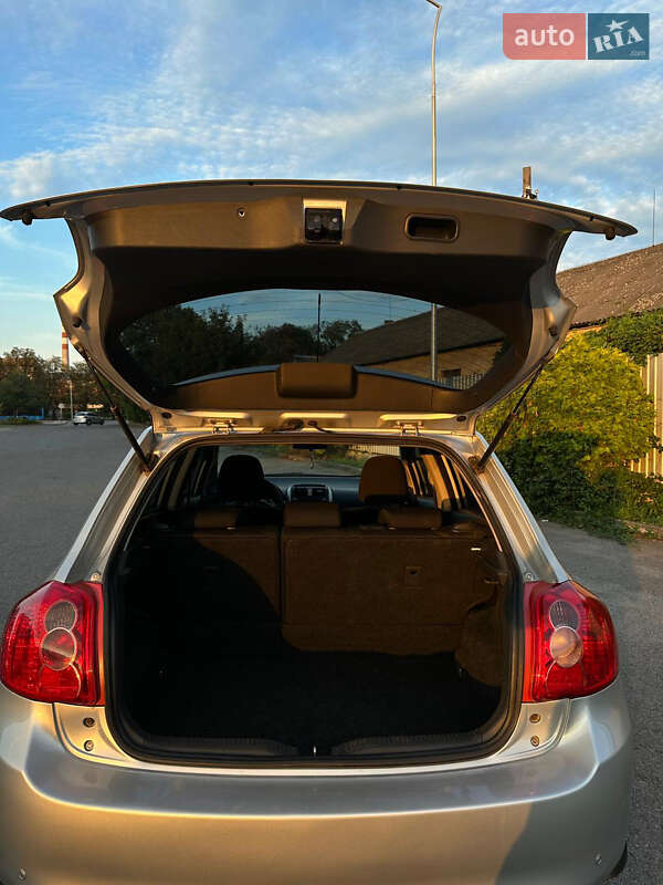 Хэтчбек Toyota Auris 2007 в Баранинцах фото 5 Хэтчбек Toyota Auris 2007 в Баранинцах