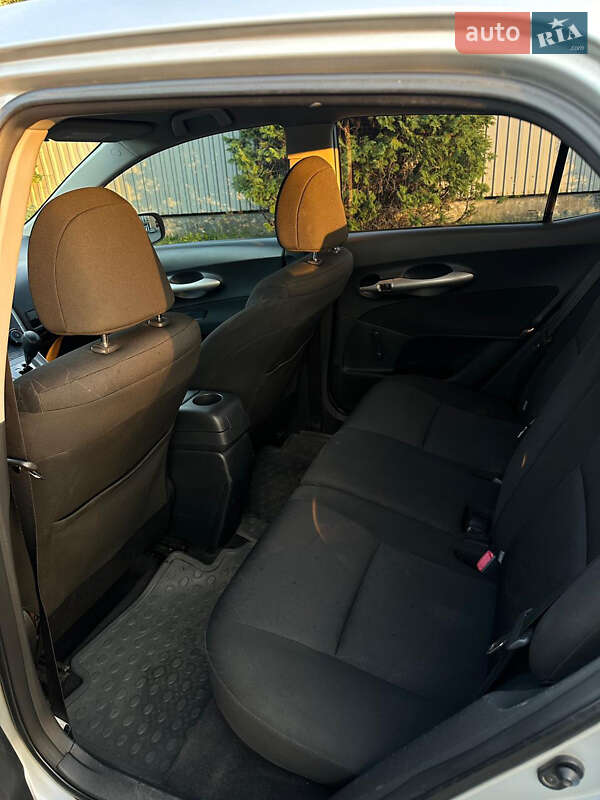 Хэтчбек Toyota Auris 2007 в Баранинцах фото 13 Хэтчбек Toyota Auris 2007 в Баранинцах